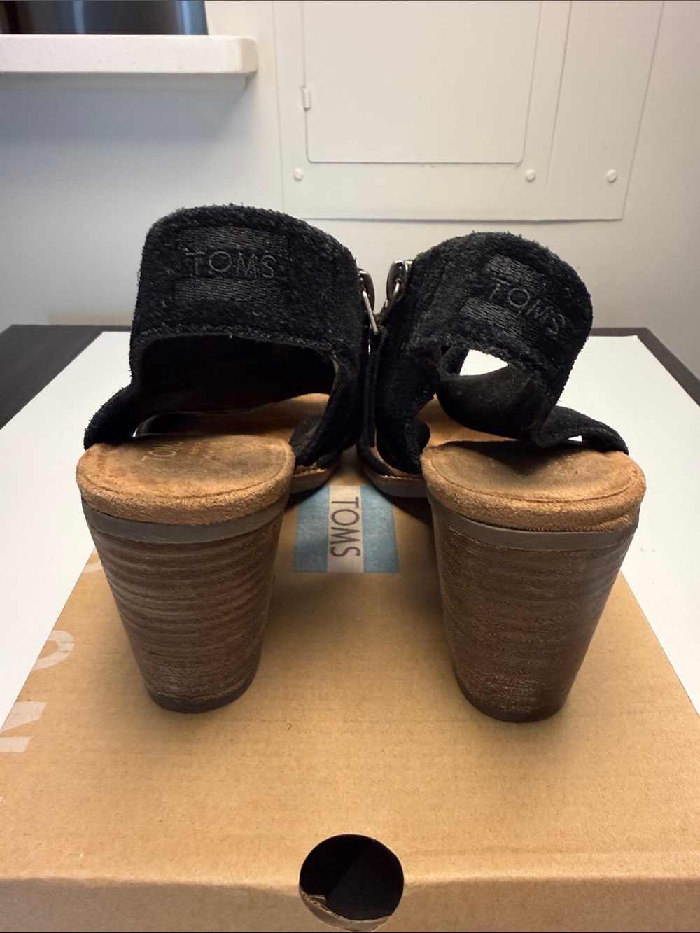 TOMS Majorca Cutout Black Suede Sandals Women's - Picture 6 of 8